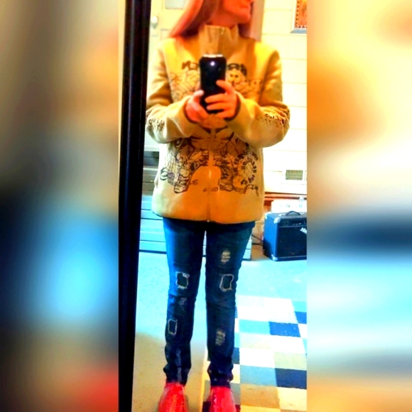 Broken Promises - Pay Attention to Me Jacket Sherpa - Picture 8 of 16